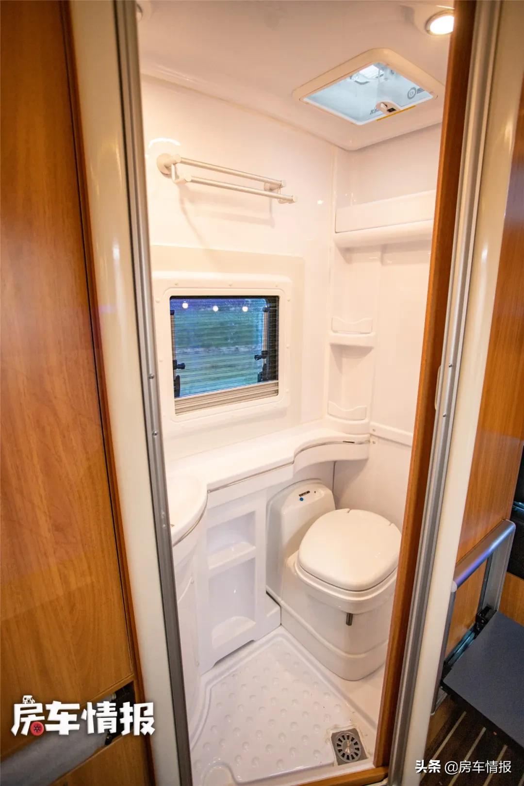 上汽大通t70皮卡澳洲版牵引房车,最新款大通t70小型房车