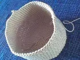 小巧玲珑的零钱包，上街通勤家用都可以，颜高还简单