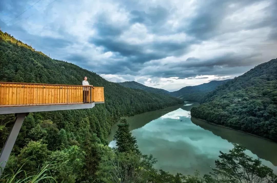 武夷山德懋堂|270万起旅居武夷山临溪别墅，遍访先贤遗迹！看云海、逛古村、品香茗，每天都生活在山水画中