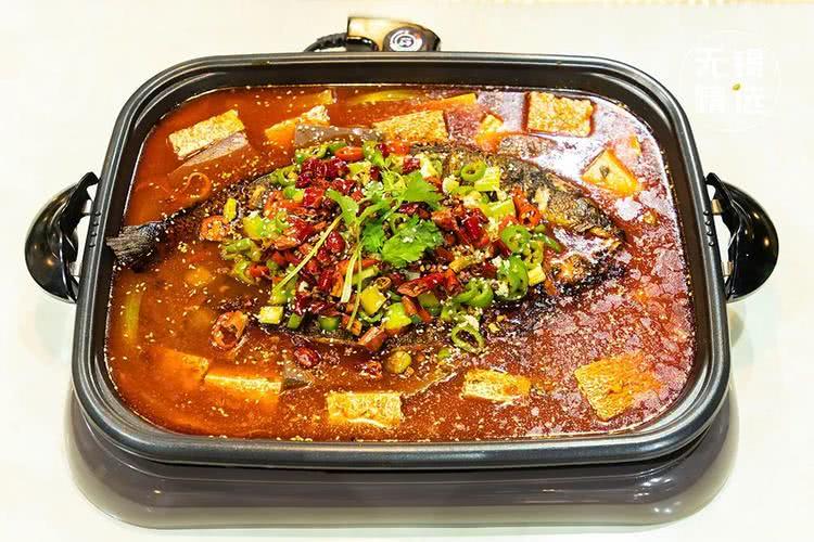 下饭神器即刻get,无锡舟边烤鱼,滋滋作响的暖冬美味