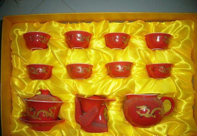 茶店老板收入,奶茶店亏本100万