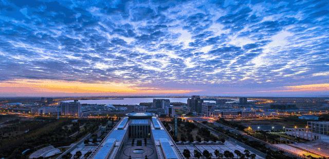 厉害了我的新东方,厉害了我的浦东