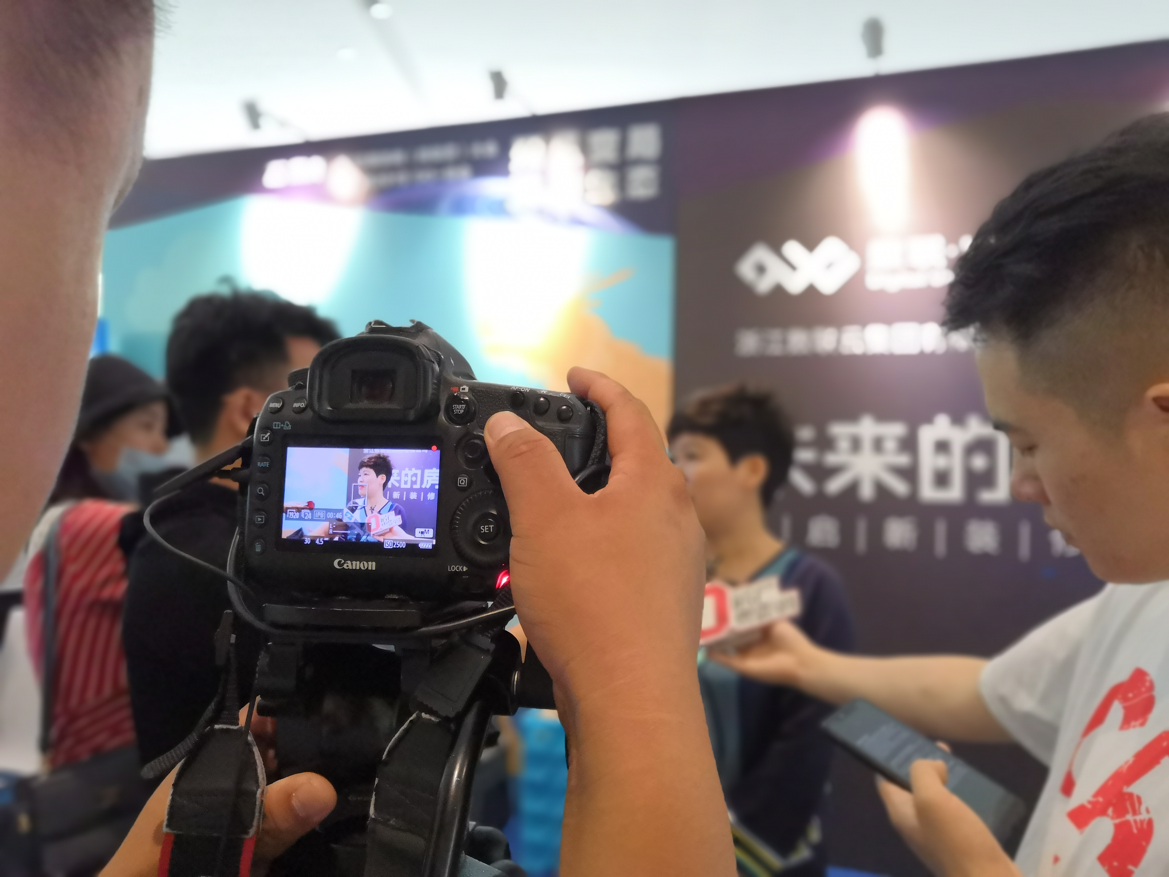 通过中介买内部房是现房,通过中介买新房真的能便宜