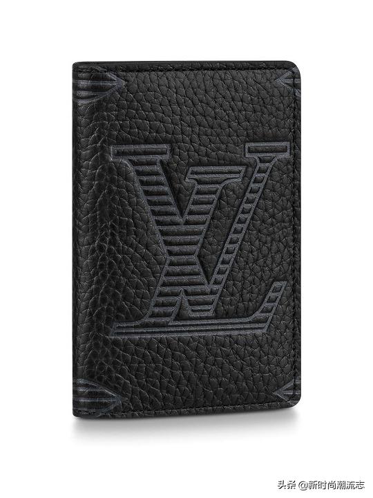 新男款lv包单肩斜挎包带按扣,lv2023早春男装包刺绣