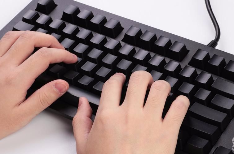 机械键盘红轴打游戏可以吗,打游戏用的机械键盘推荐