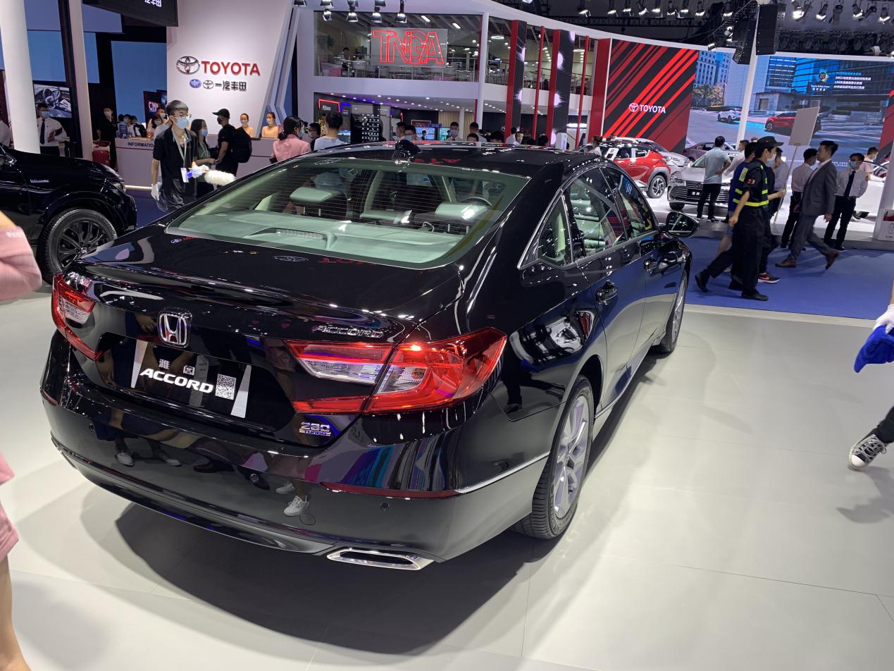 本田雅阁的优点与缺点和配置,本田雅阁公认存在的十大缺点