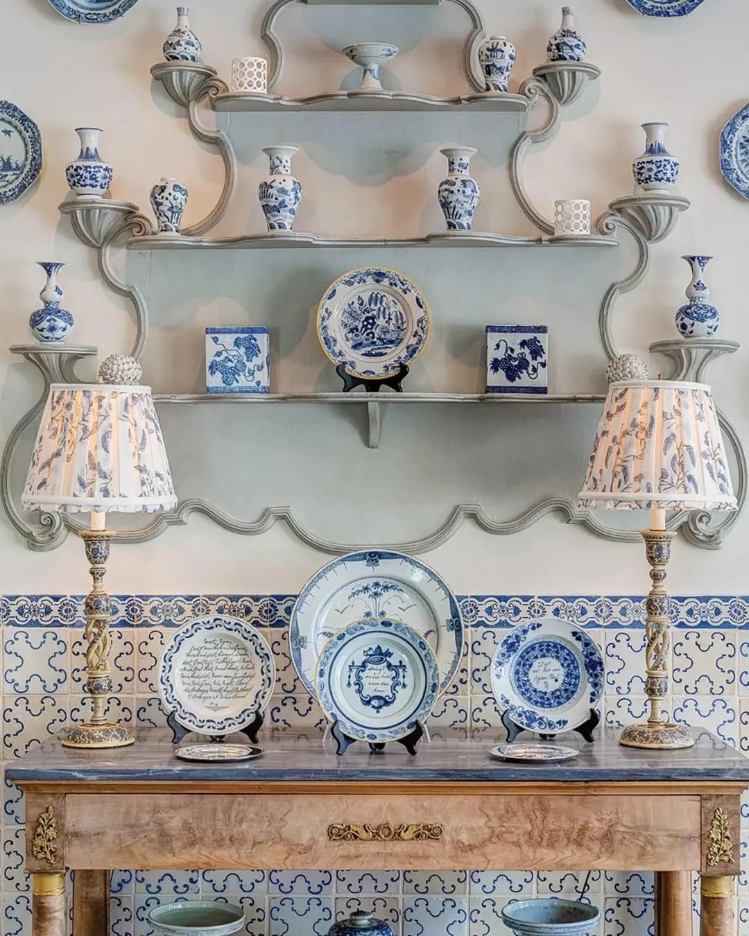 青花瓷的装饰是怎么弄,青花瓷式装饰风格