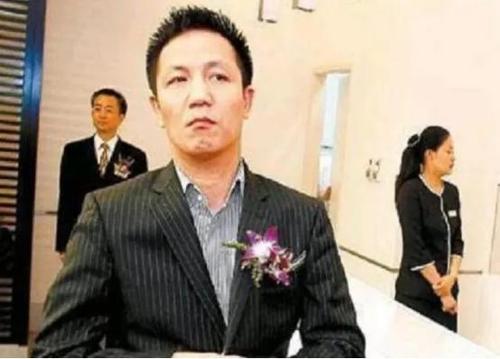 周正毅和李嘉诚关系,周正毅和李嘉诚什么关系