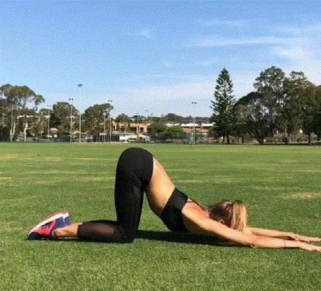 拉伸动作大全运动前后拉伸,9个拉伸动作塑形美体