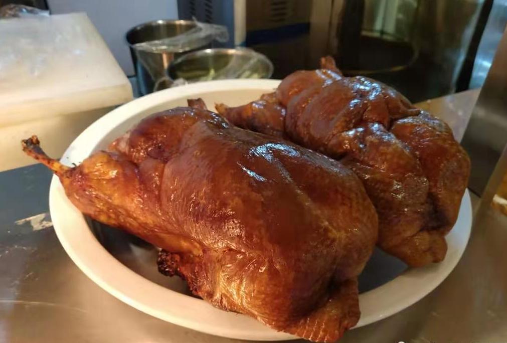 青岛猪肉价格还能降吗,猪肉怎么又涨价了什么原因