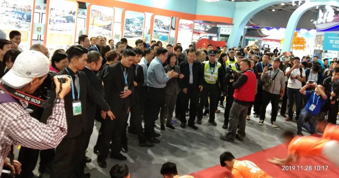 曹州功夫足球联赛,山东菏泽曹州武校毽球比赛