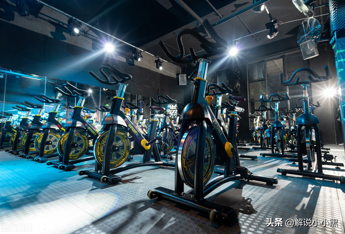 苗条女生变胖动画,女生胖子减肥动画