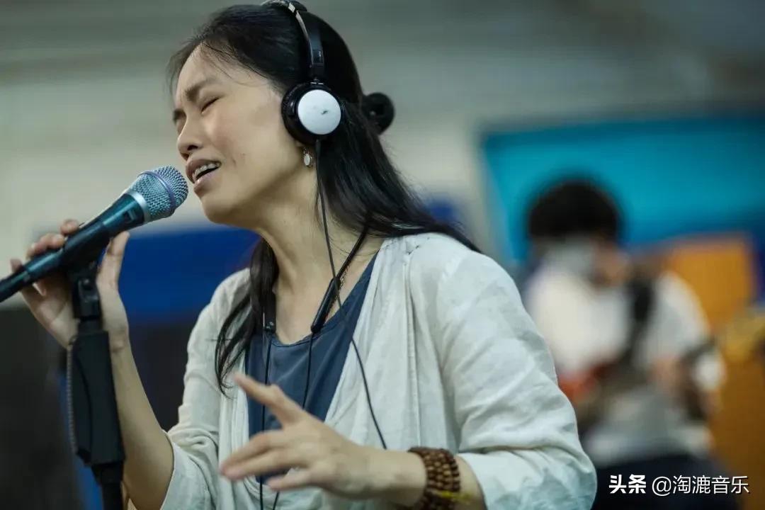 三少去世,三少追悼会