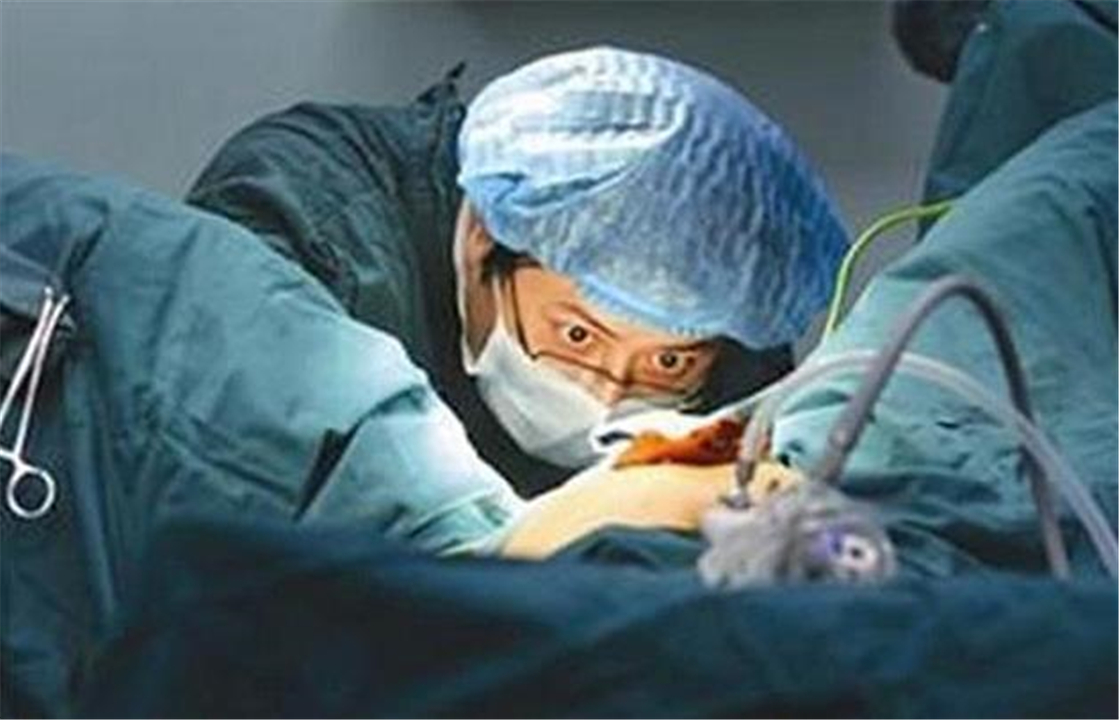 生完双胞胎肚子还在动,刚生完双胞胎老婆说肚子还在动