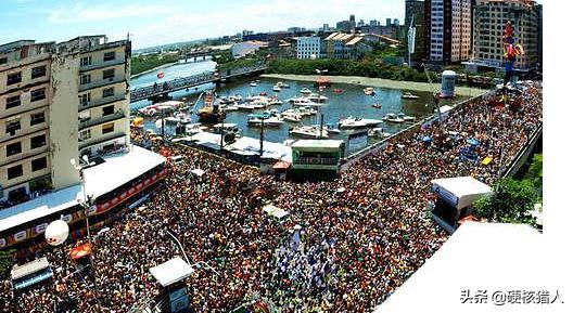 巴西狂欢节热情奔放,巴西全民狂欢节