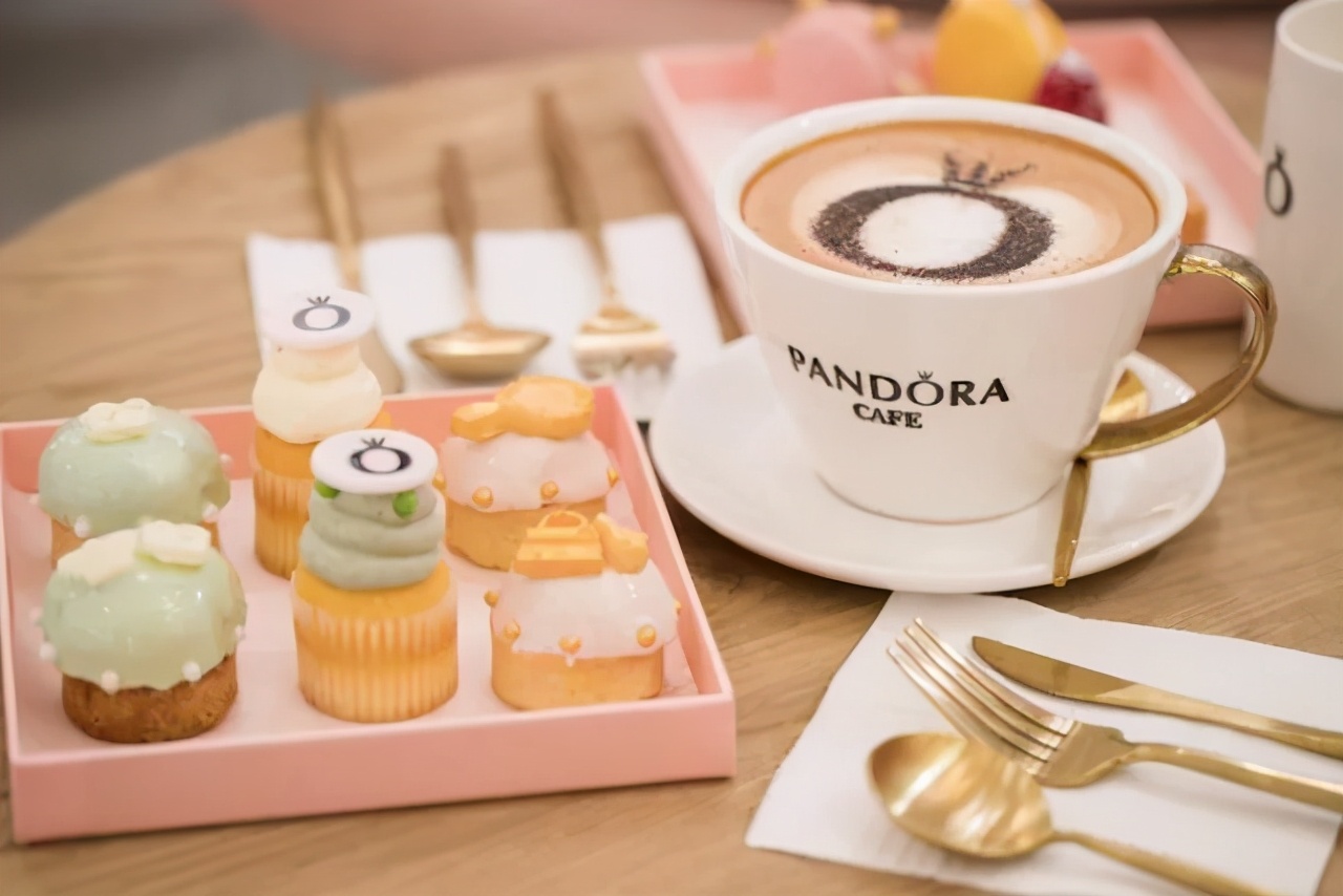 珠宝品牌潘多拉关闭最后一家咖啡店