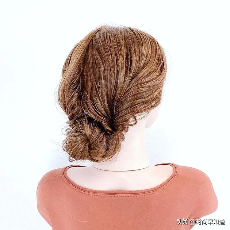 扎两个辫子怎么扎最简单,扎发发型简单又好看发量多