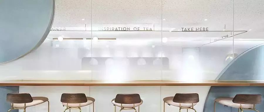 服装人要哭了！年利润4亿、估值90亿的喜茶竟然跨界服装行业？