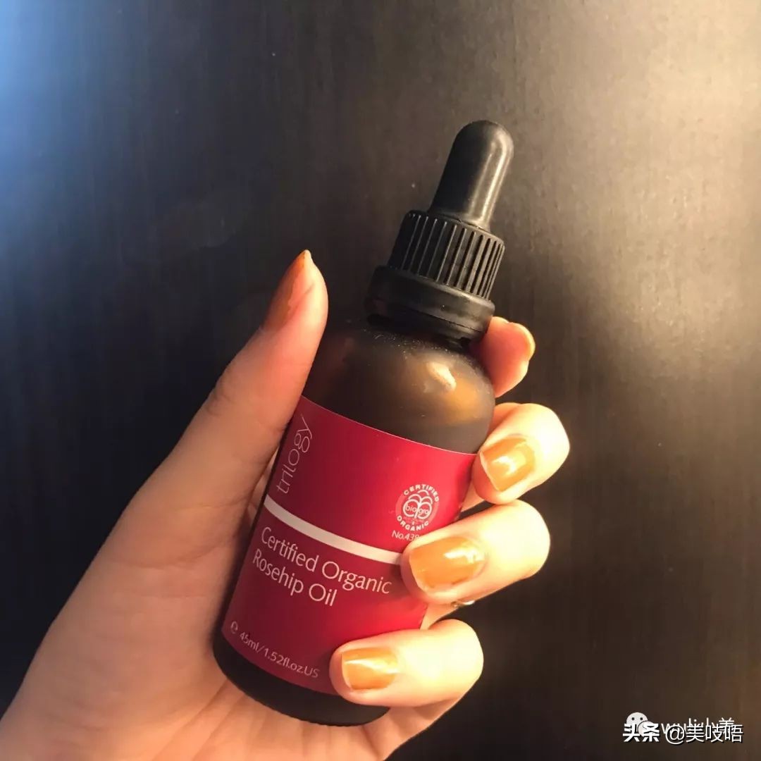 适合干皮秋冬季早上用的保湿精华,干皮必须要有的水乳