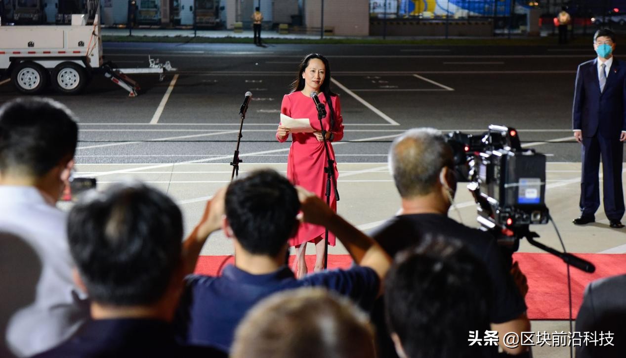 孟晚舟回国国外的人感叹,孟晚舟回国世界网友评价