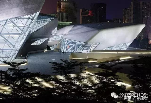 广州歌剧院扎哈哈迪德,扎哈哈迪德广州