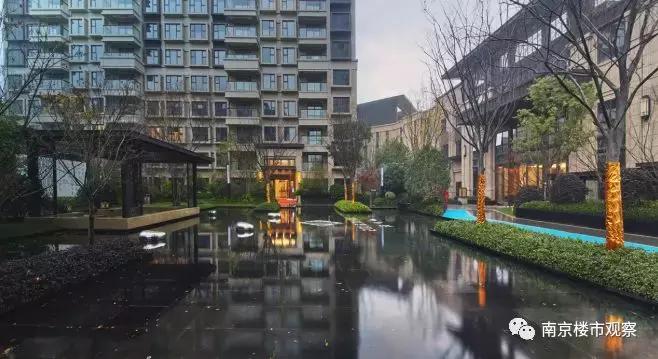 10盘迎来交付大考，实景谍照流出！这品质…