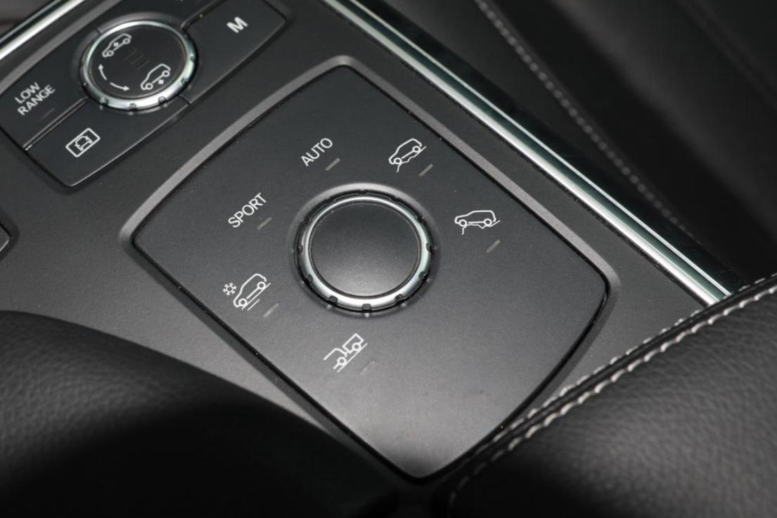 北京bj90深度对比奔驰,bj90对比陆巡