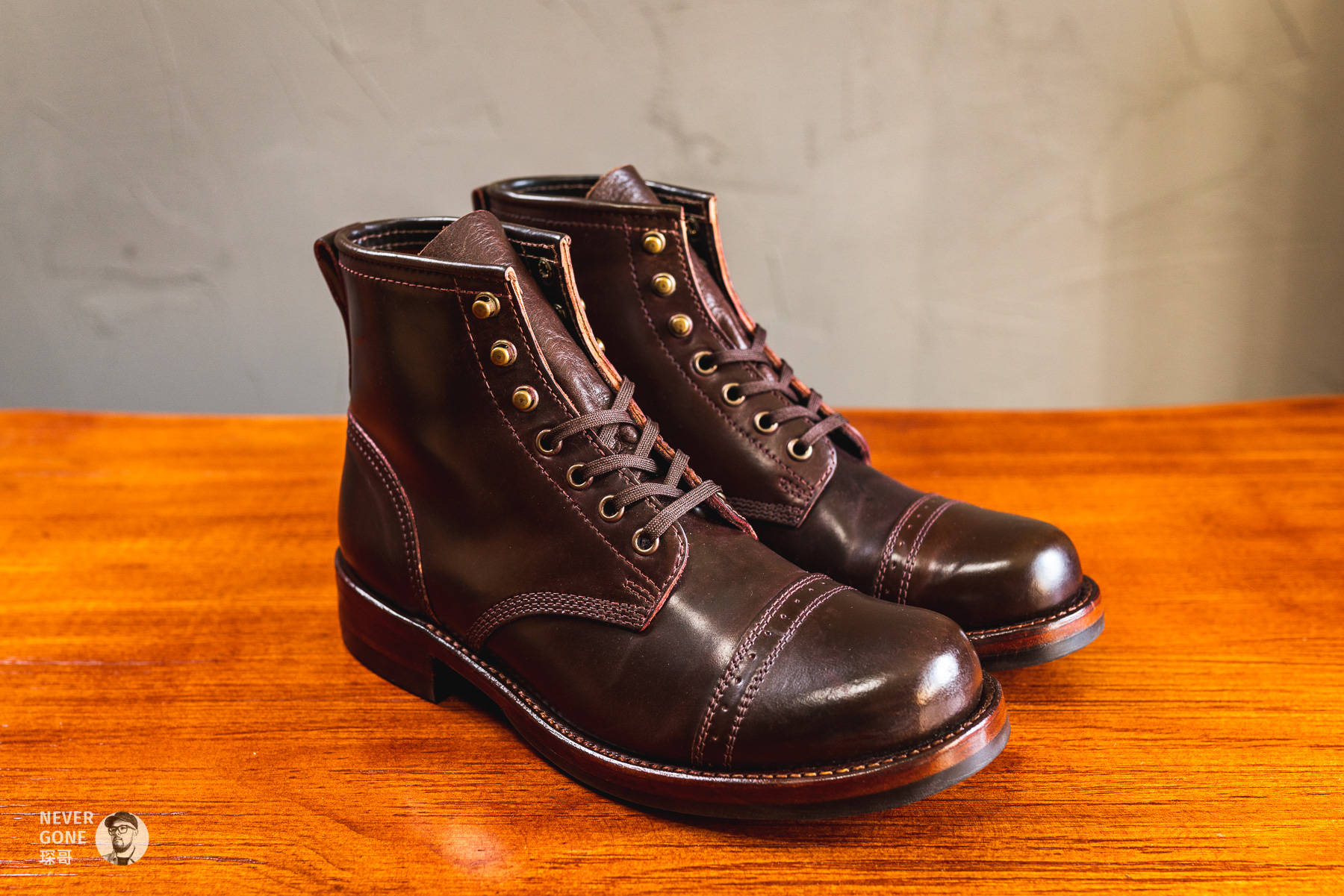 “靴皇”之一？要价10000的JulianBoots马臀皮工装靴开箱