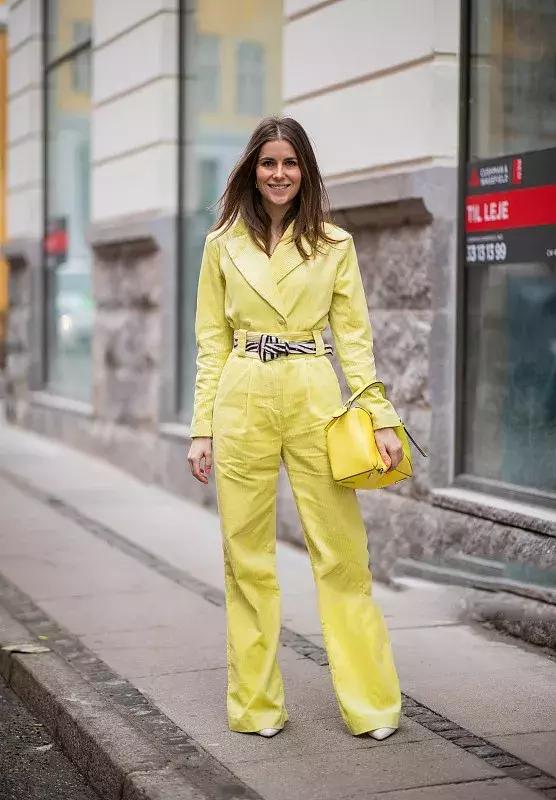 浅浅一抹鹅黄色解锁春日街头清新柔美小仙女Style!