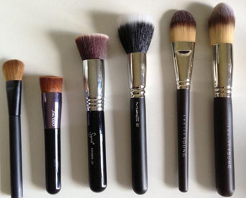 55号粉底刷怎么刷鼻子没刷痕,粉底刷如何不卡粉