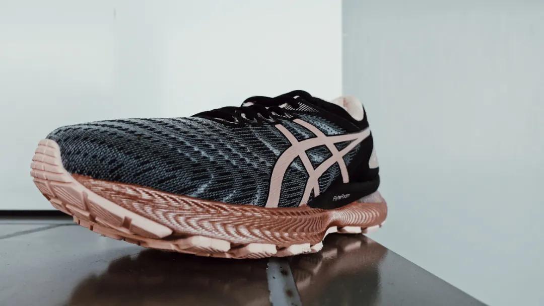 asics亚瑟士跑鞋怎么选,asics亚瑟士四代