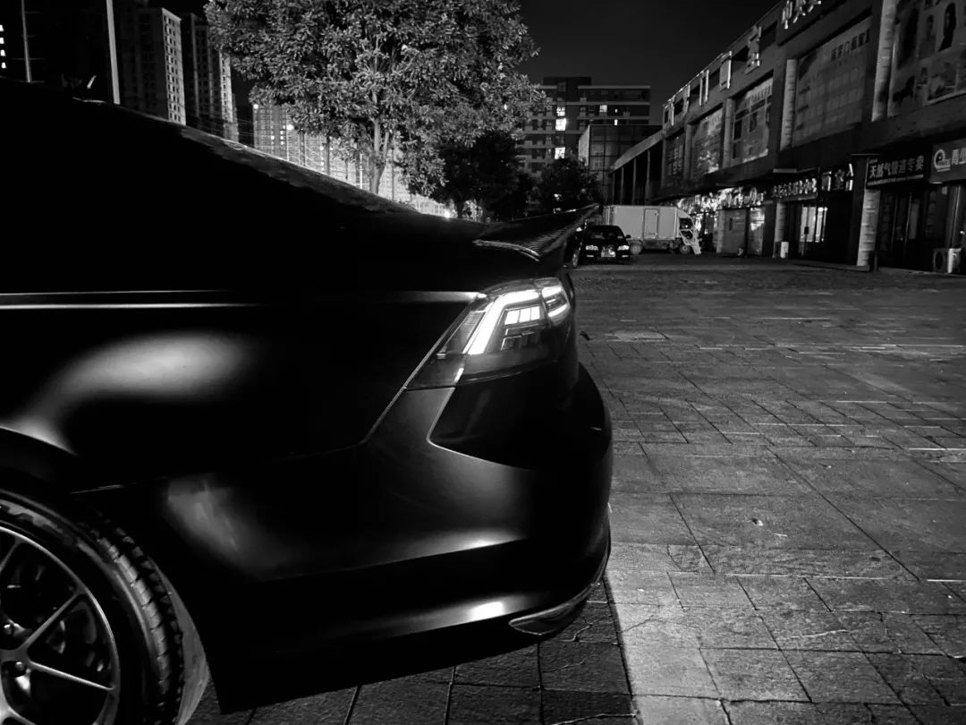 秋天提的凌渡，“邱天”改的车