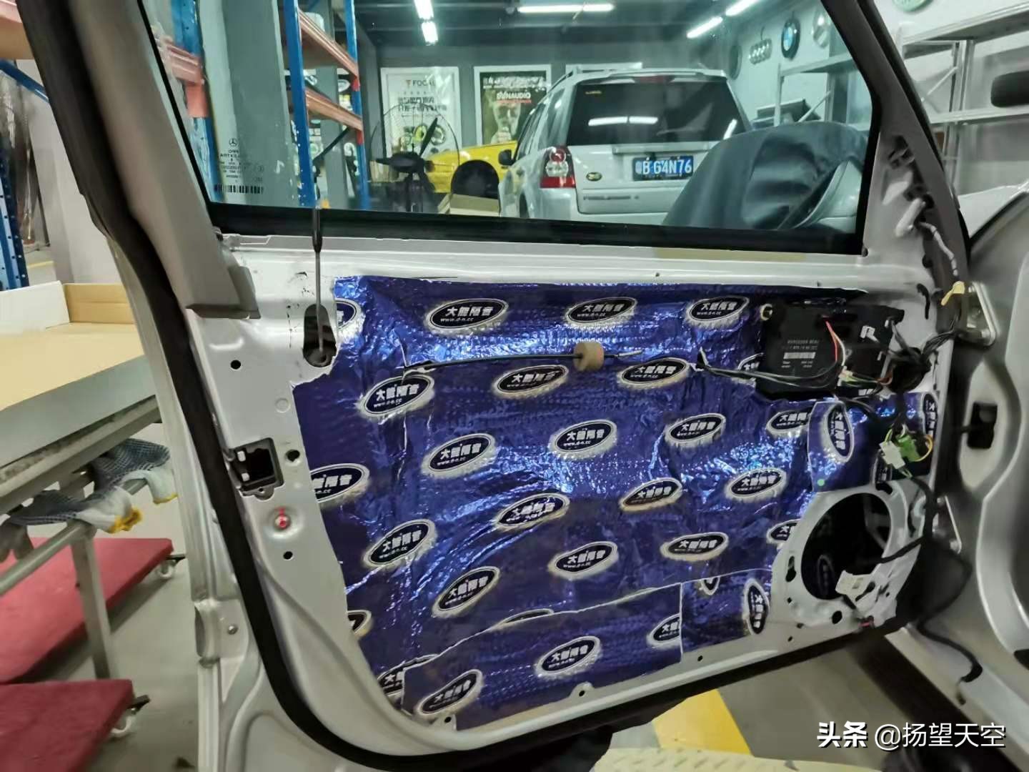 请问奔驰e280的详细资料,奔驰e280是操控还是舒适