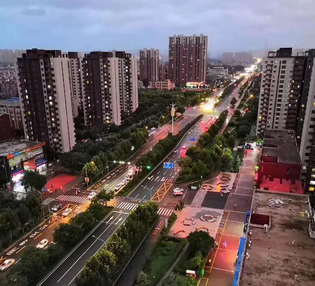 10999元起！学校+双公园+地铁！济南东站成熟大盘再扔价格*弹炸**！