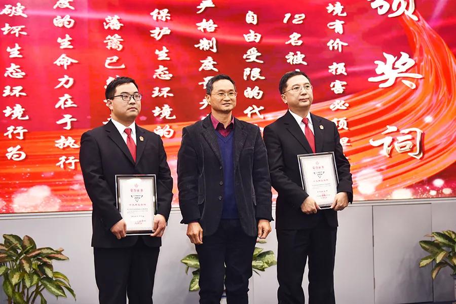 南京法院的奇葩案件,2016年南京重大刑事案件