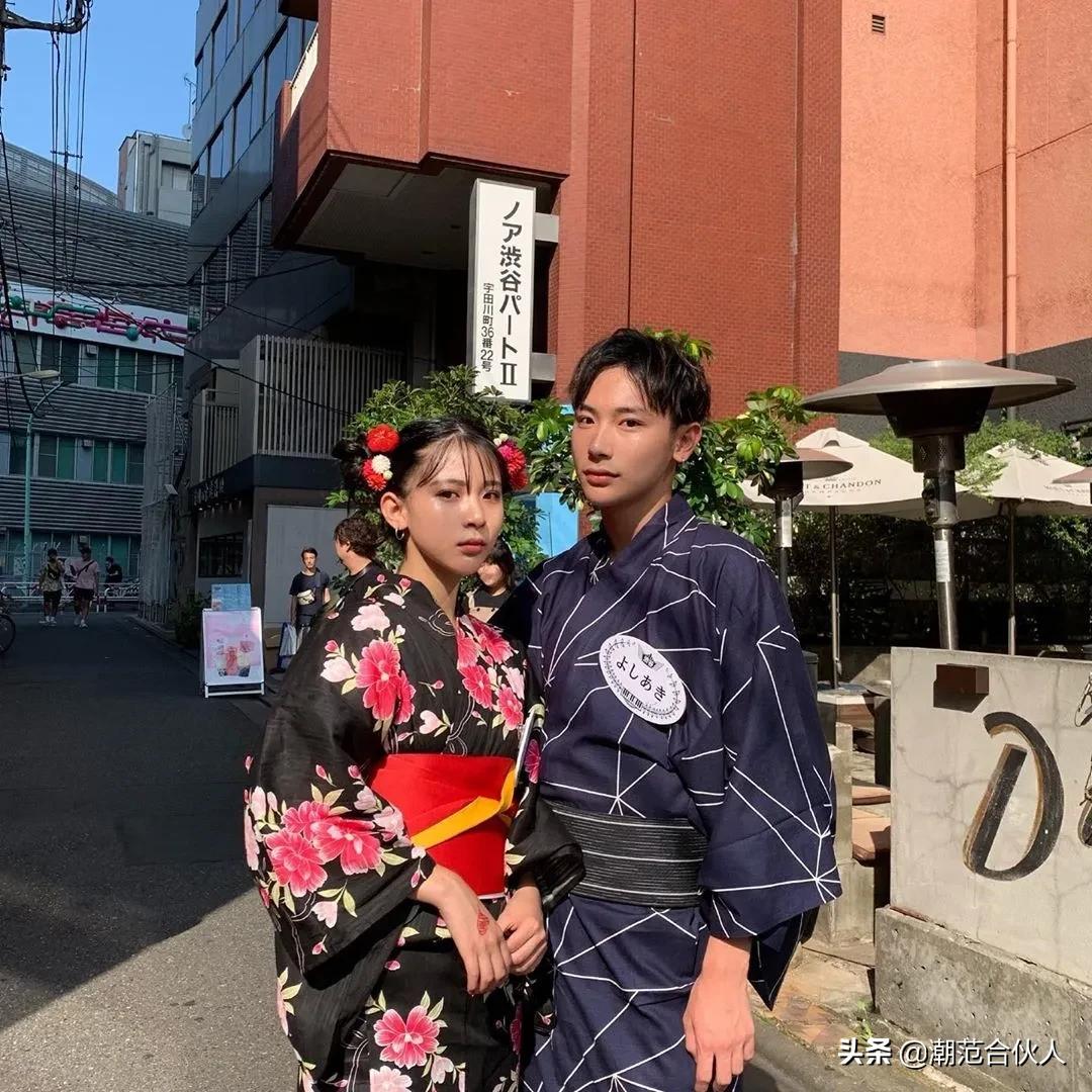 楂樹釜瀛愭儏渚f挒鑹茬郴绌挎惌,鎾炶~鍑犵巼鏋佷綆鎯呬荆绌挎惌蹇冩満璧锋潵