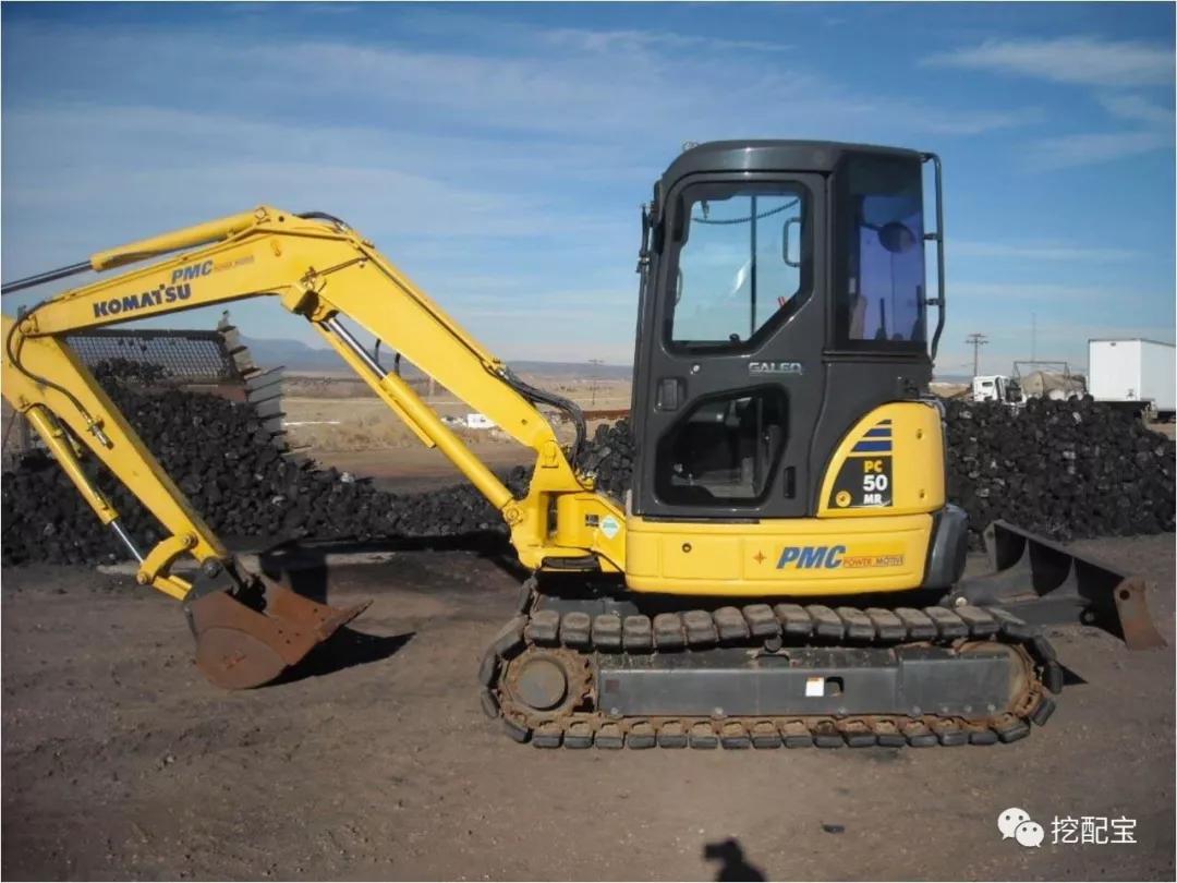 买二手挖机一定要避开这些坑,买二手挖机如何辨别和遇到哪些坑
