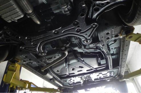 汽车底盘装甲是什么有必要装吗,汽车底盘装甲和不装甲对比图片