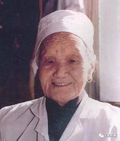 双桥老太太罗有明正骨纪录片,罗氏正骨第五代传人双桥老太太