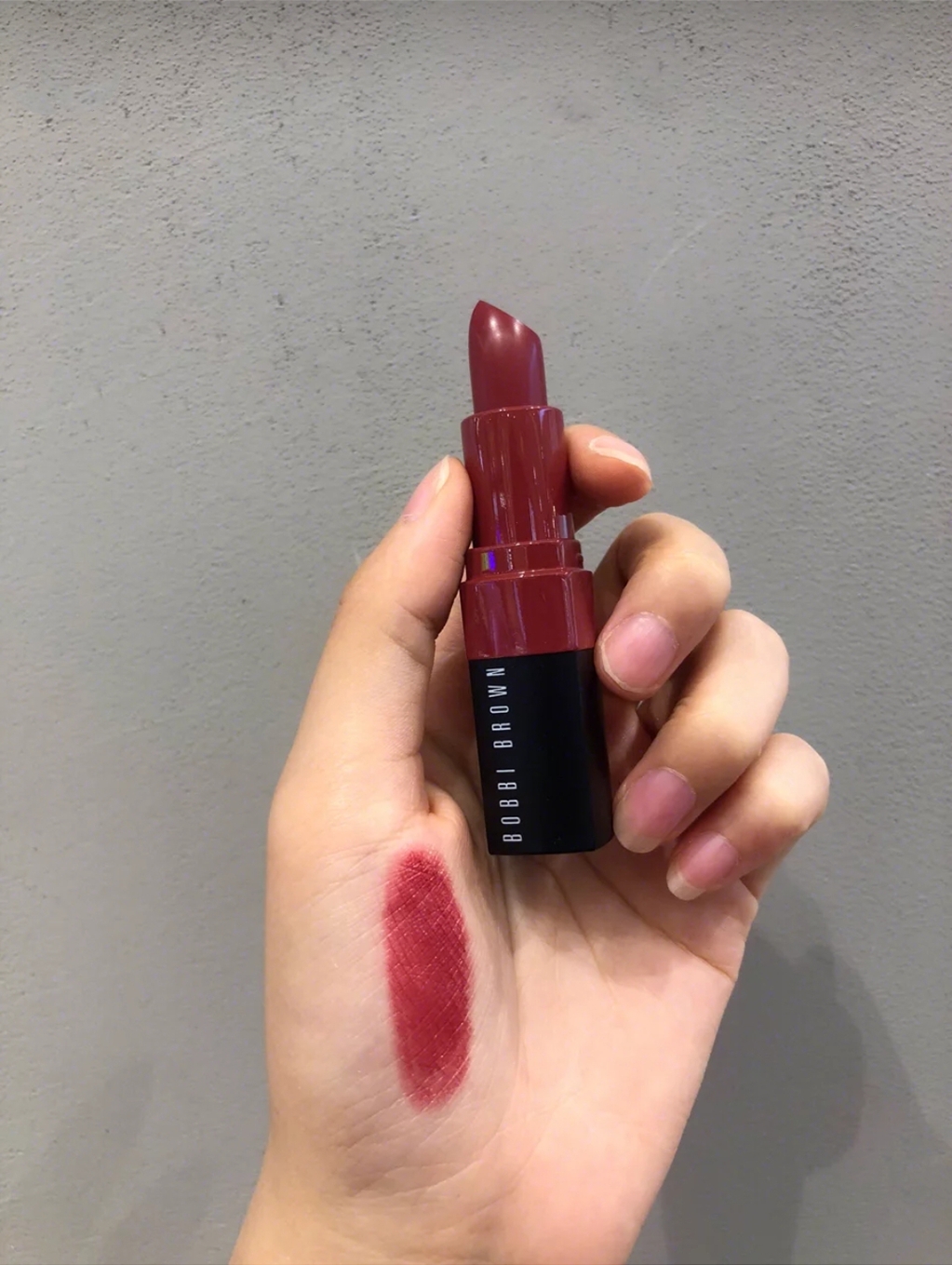 十大品牌黄皮显白口红色号,十大口红品牌适合黄黑皮的