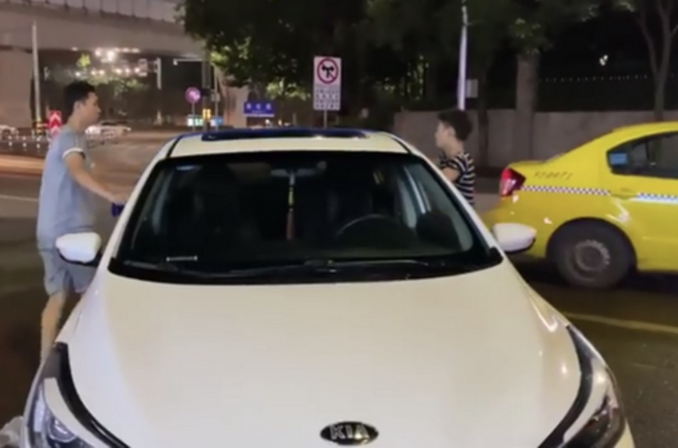 女司机代驾的真实收入,女孩跑代驾能赚多少钱