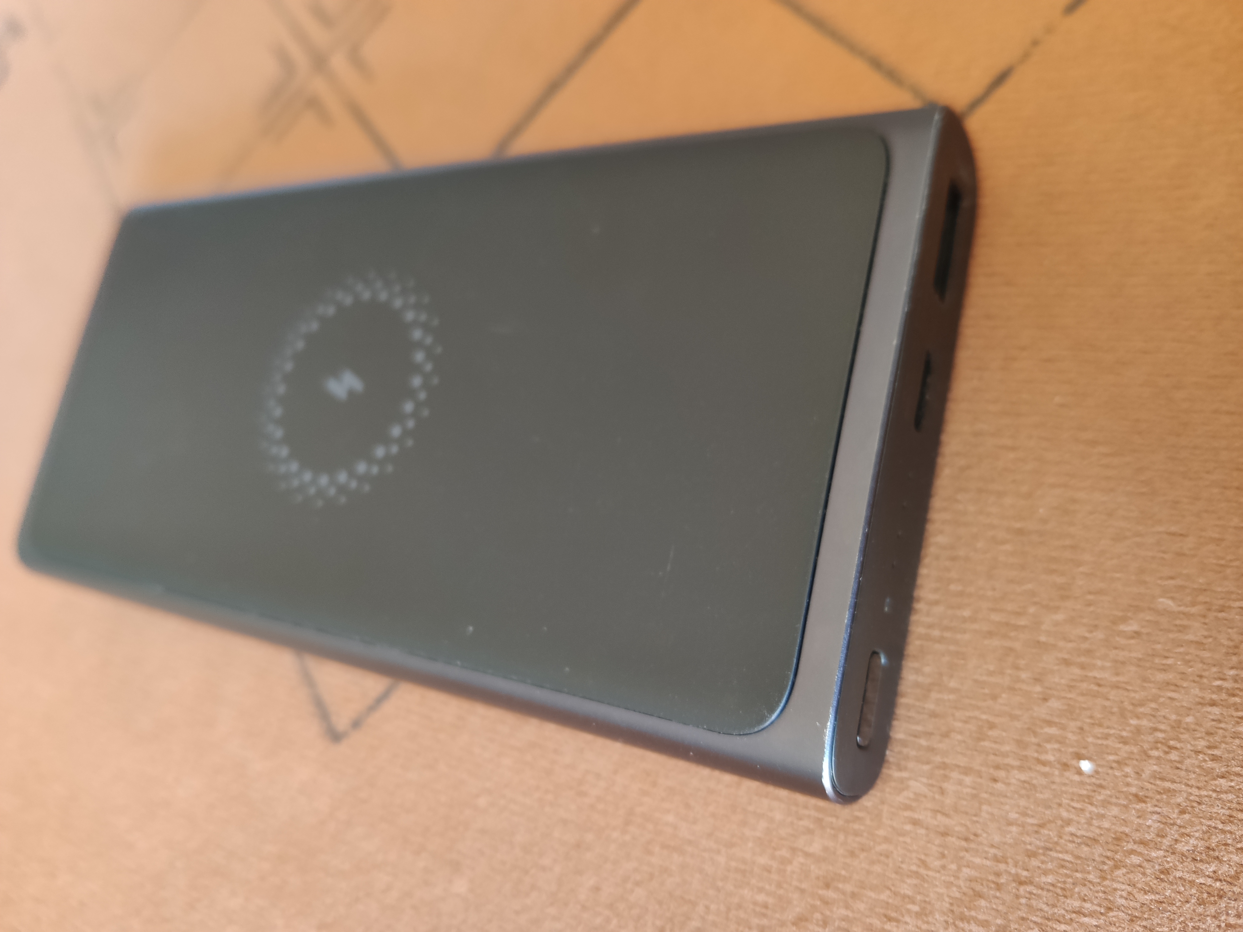 拆解小米无线充电宝10000毫安,小米无线充电宝拆解10000mah