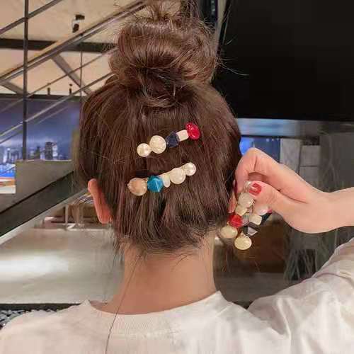 戚薇同款发型羊毛卷怎么扎,戚薇同款碎波波发型怎么扎