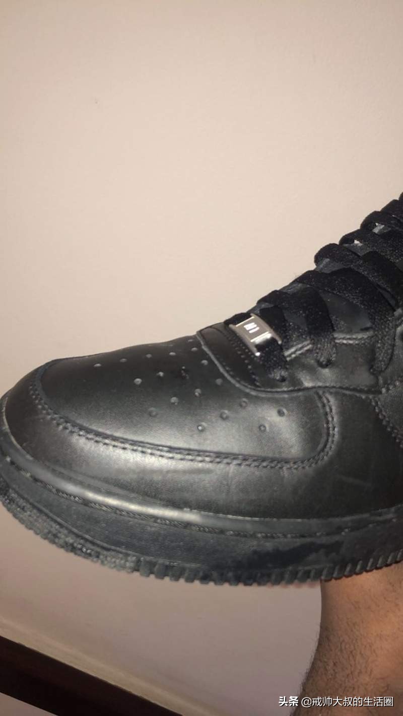 板鞋鞋面折痕黑印怎么去除,怎么去除鞋头褶皱妙招