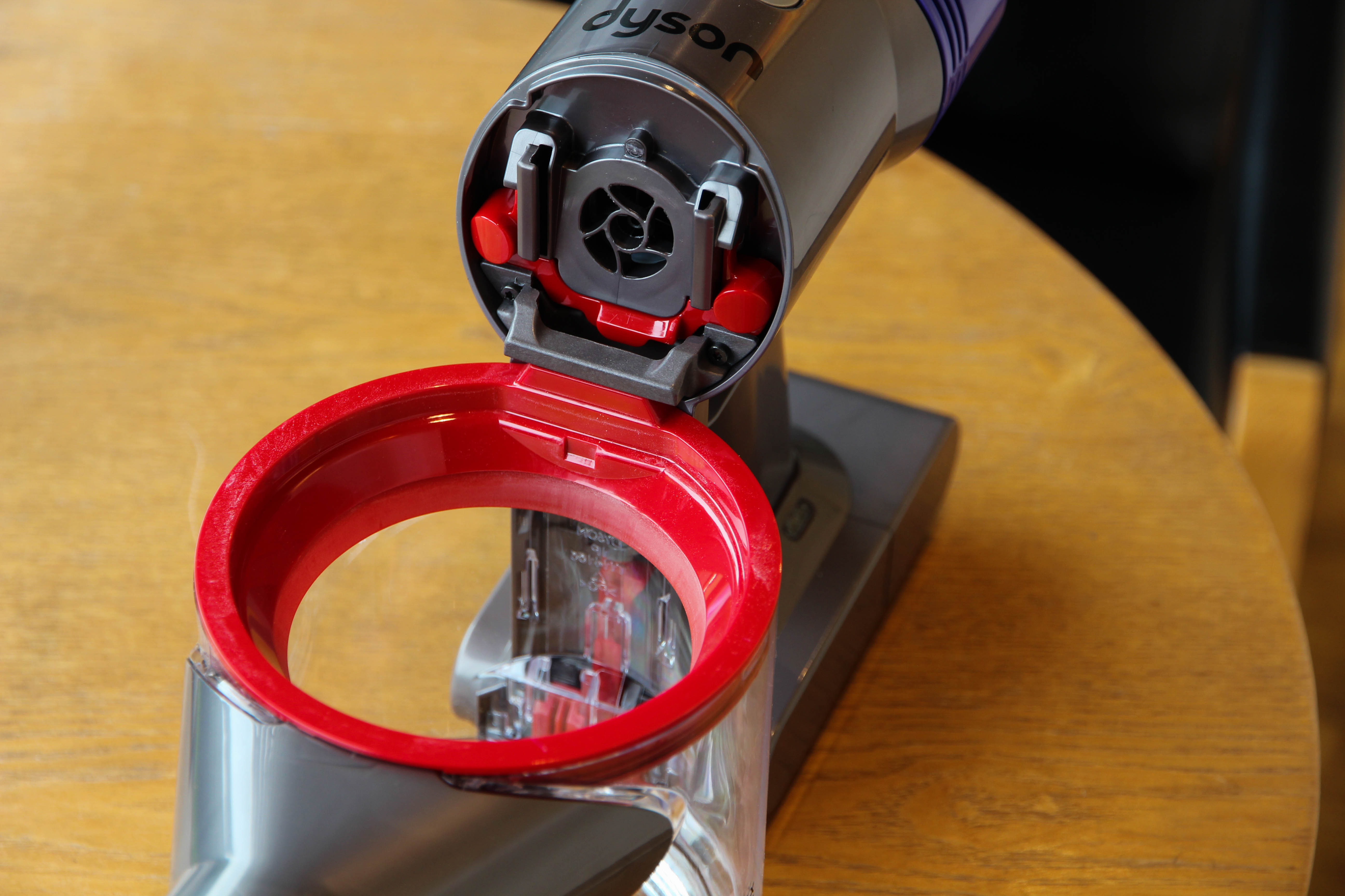 戴森吸尘器v8fluffyorigin拆洗,戴森吸尘器v8如何选择