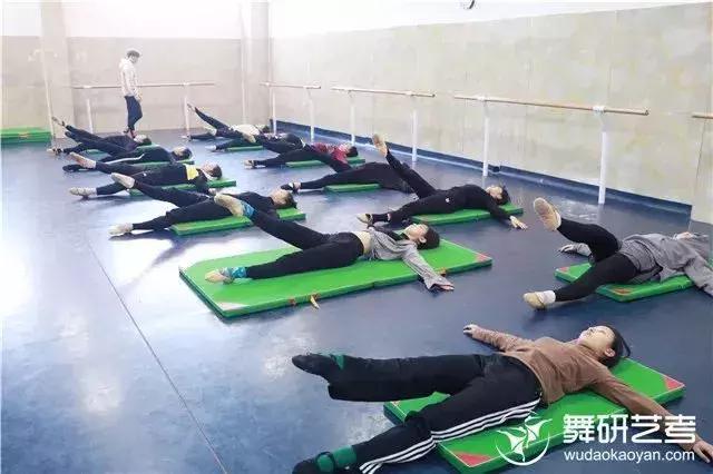 治舞蹈病的药,治疗舞蹈病中医怎么治