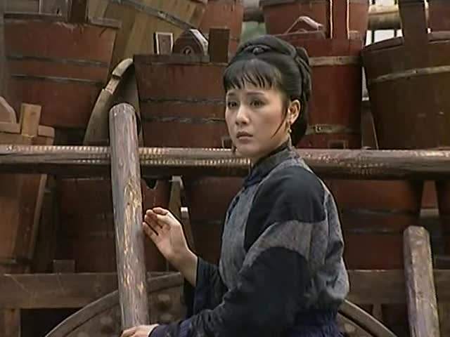 赫舍里氏是康熙的皇后吗,康熙惠宜德荣妃