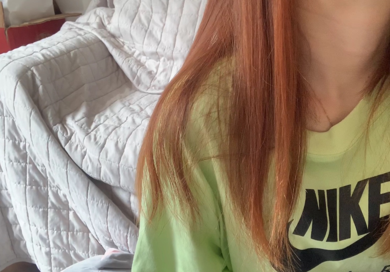 泡沫染发自己在家染教程,泡沫染发教程自己染发蓝黑色