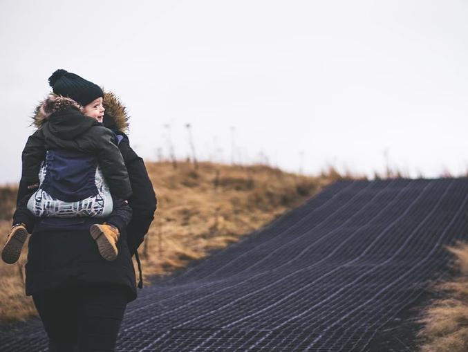 老公太老实又挣不到大钱想离婚 (老公月薪太低想离婚)