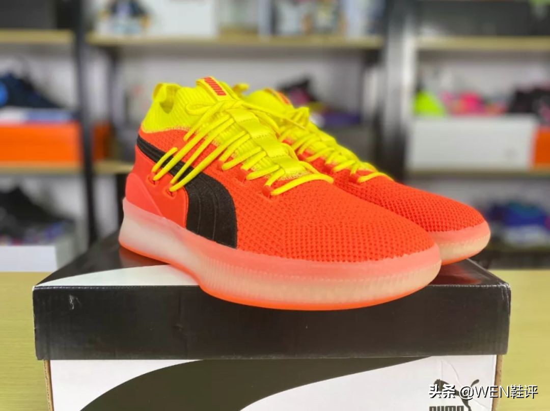 库里和ua合作的第一双鞋,ua库里篮球鞋